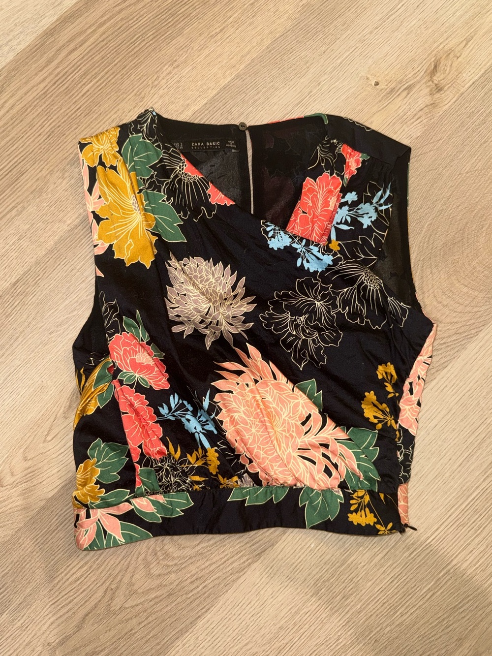 Zara Floral Wrap Crop Shirt